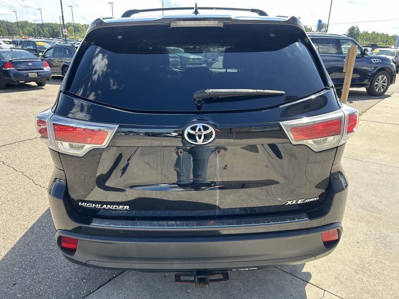 Toyota Highlander AWD 4dr V6 XLE (Natl) 2015