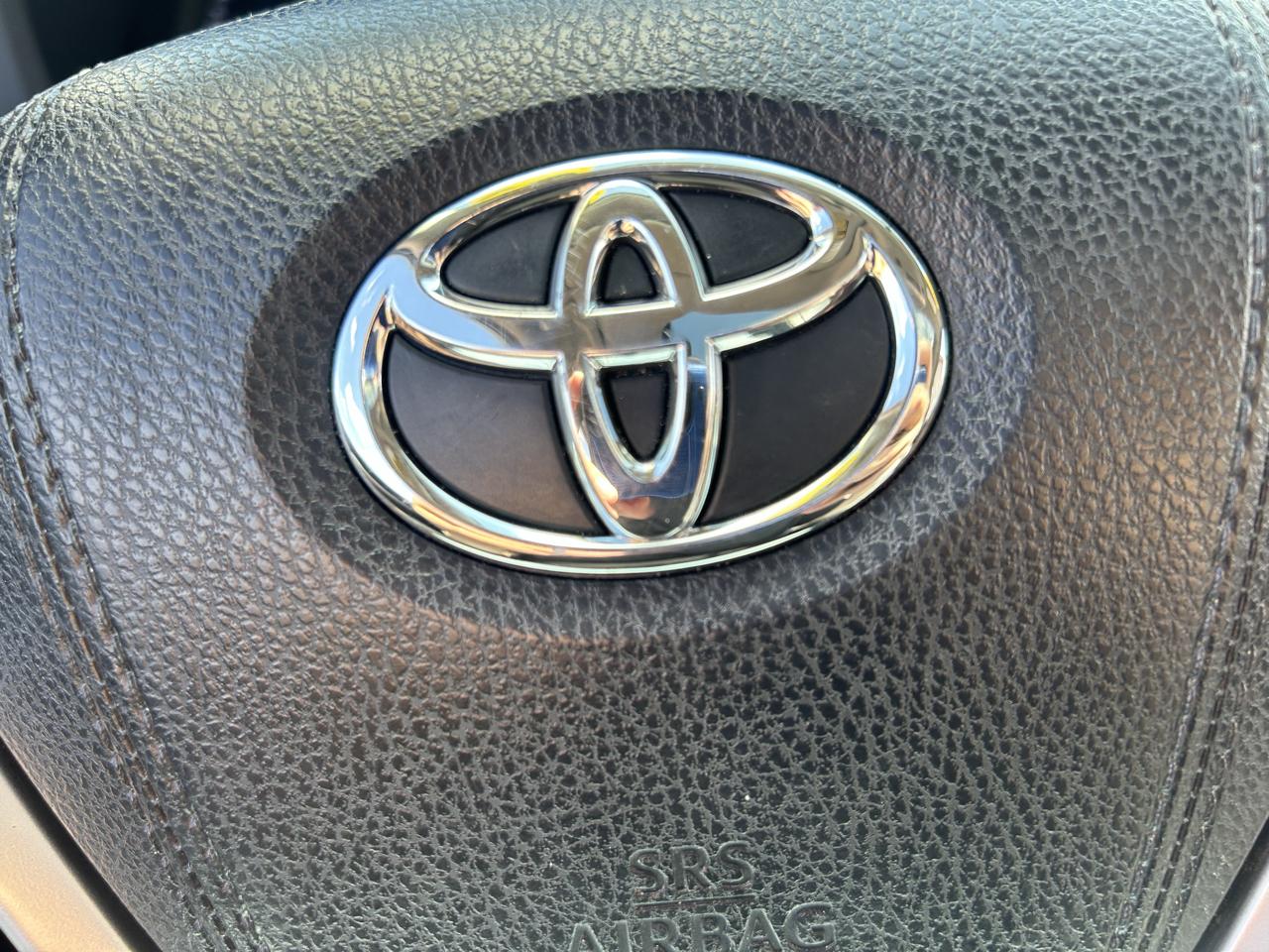 Toyota Highlander AWD 4dr V6 XLE (Natl) 2015