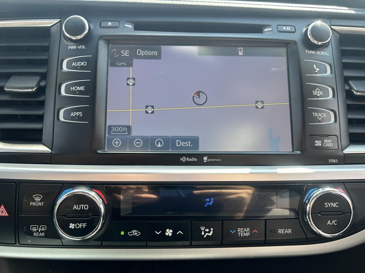 Toyota Highlander AWD 4dr V6 XLE (Natl) 2015