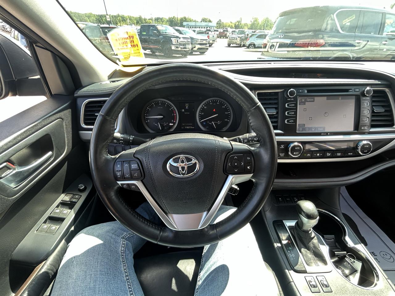 Toyota Highlander AWD 4dr V6 XLE (Natl) 2015