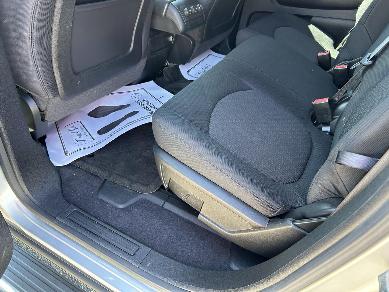 Chevrolet Traverse FWD 4dr LT w/1LT 2012