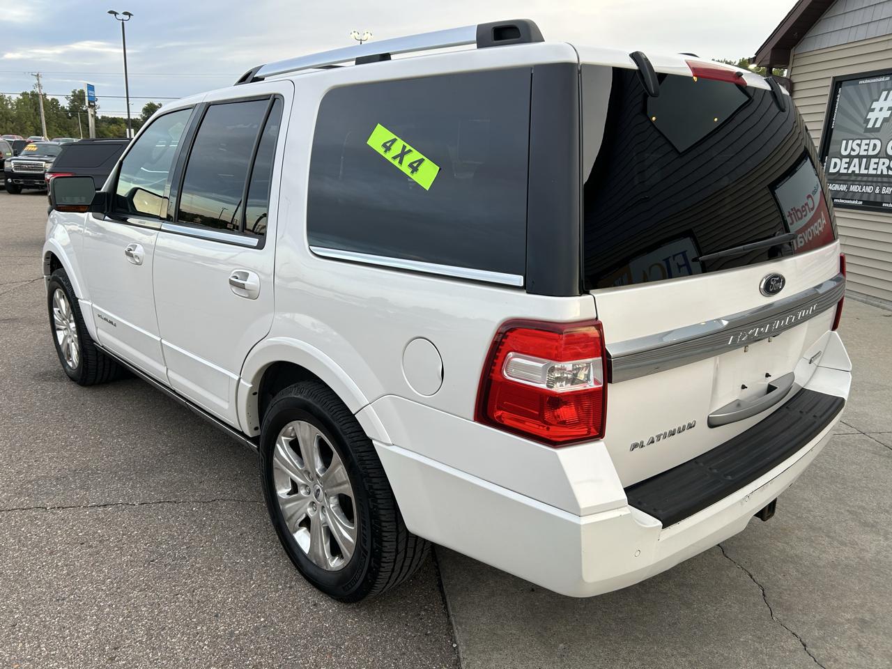 Ford Expedition 4WD 4dr Platinum 2015