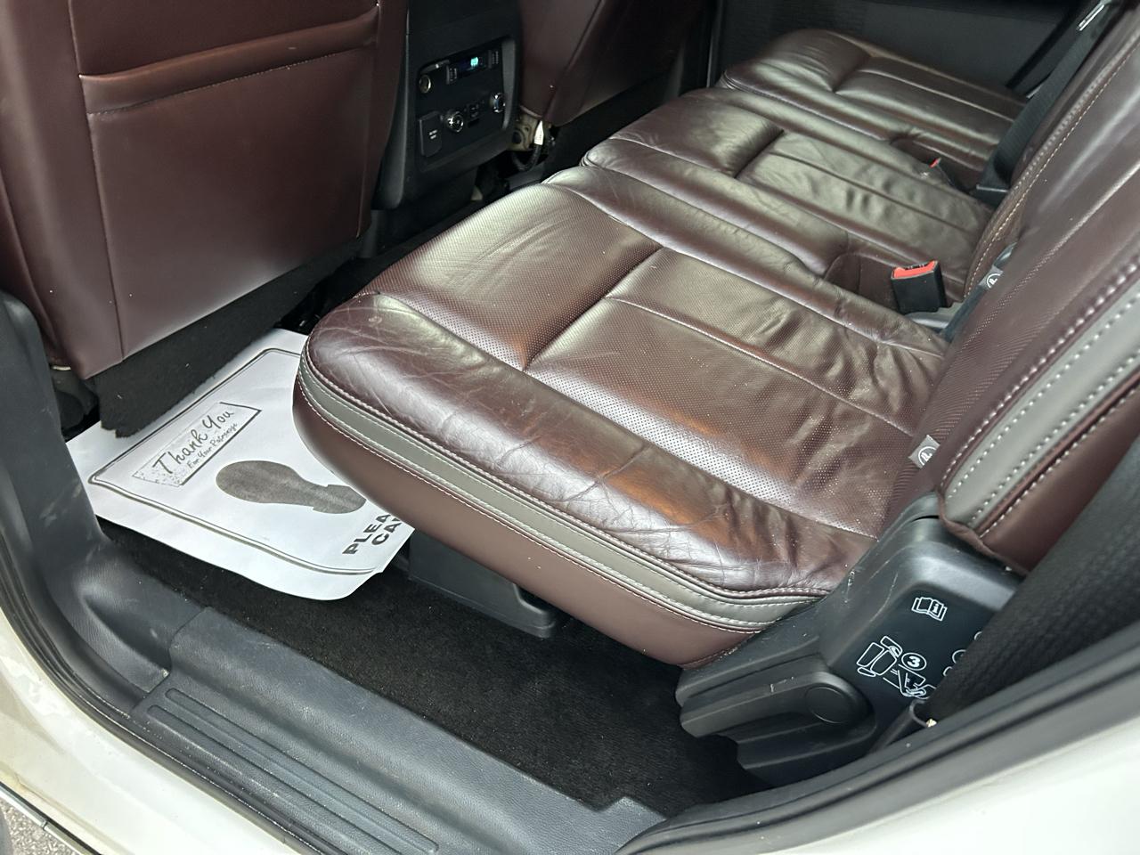 Ford Expedition 4WD 4dr Platinum 2015