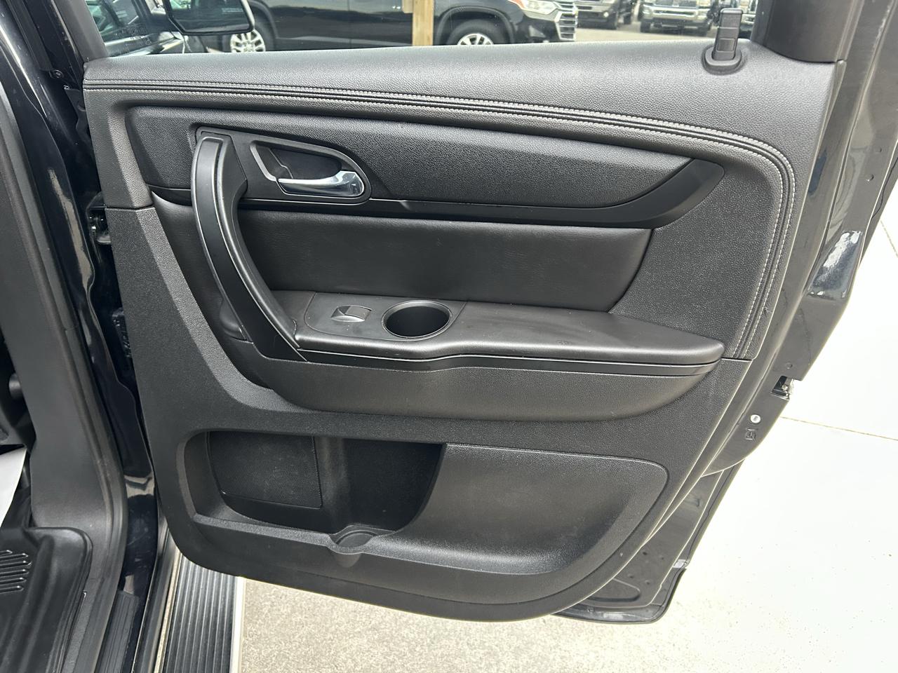 GMC Acadia AWD 4dr SLE w/SLE-2 2015