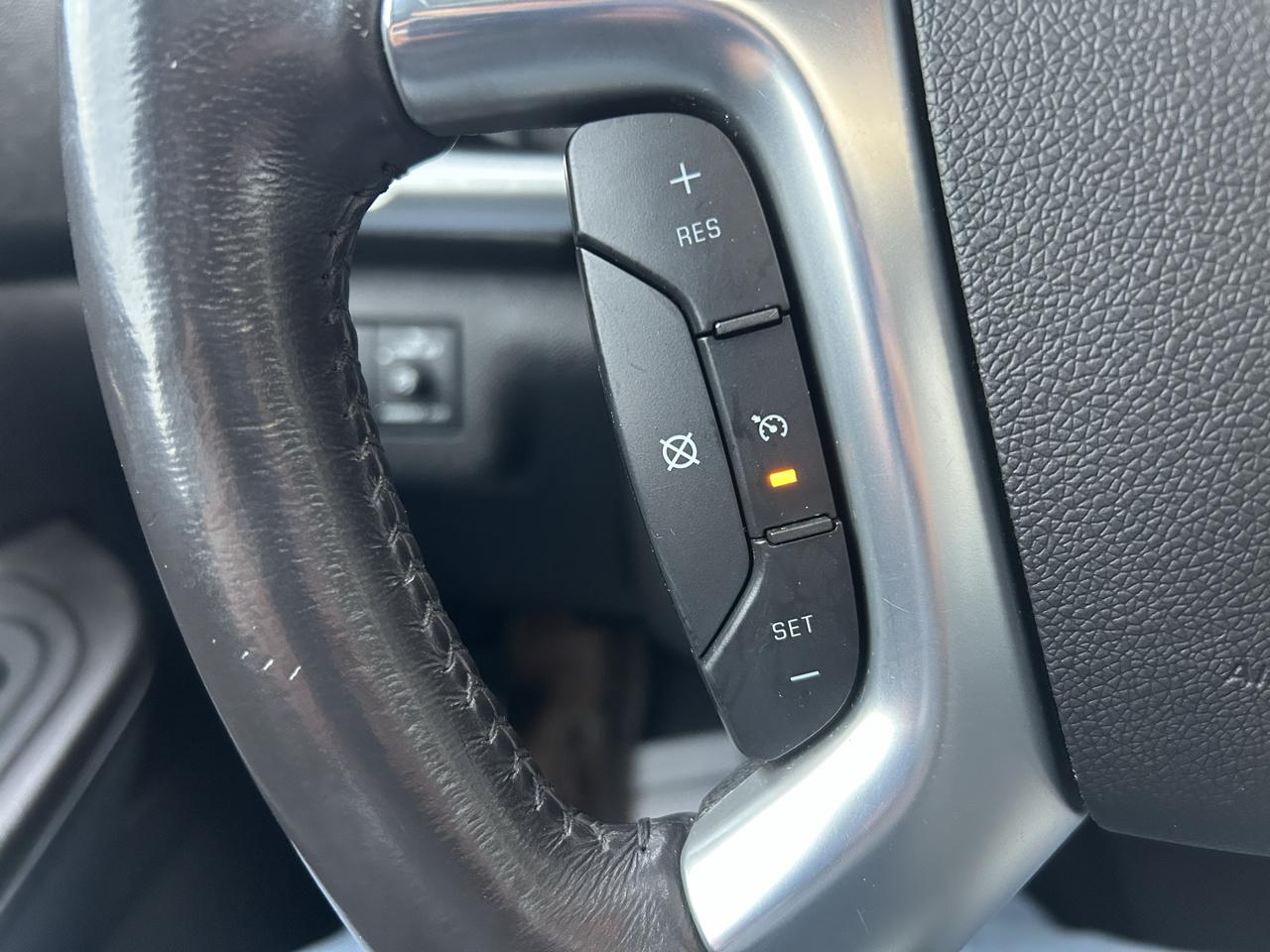 GMC Acadia AWD 4dr SLE w/SLE-2 2015