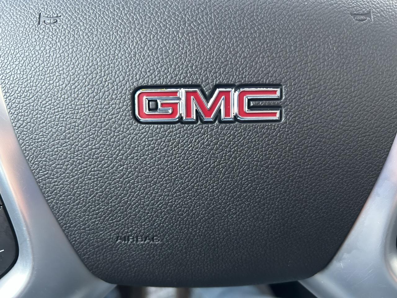 GMC Acadia AWD 4dr SLE w/SLE-2 2015
