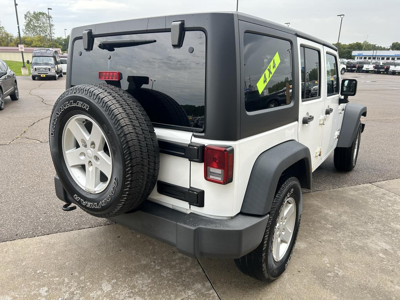 Jeep Wrangler Unlimited 4WD 4dr Sport 2015