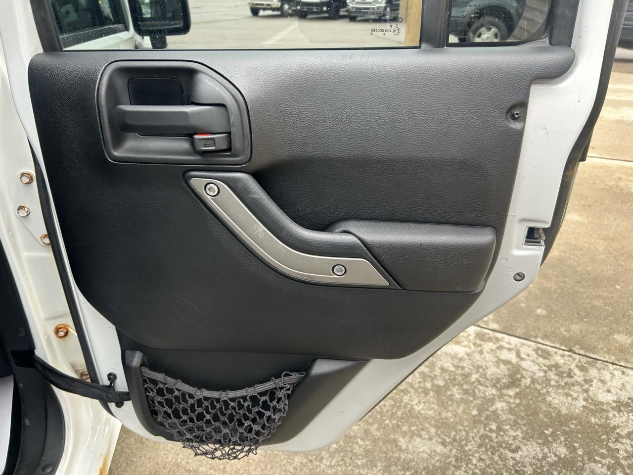 Jeep Wrangler Unlimited 4WD 4dr Sport 2015