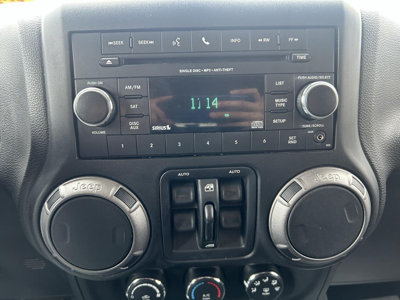 Jeep Wrangler Unlimited 4WD 4dr Sport 2015
