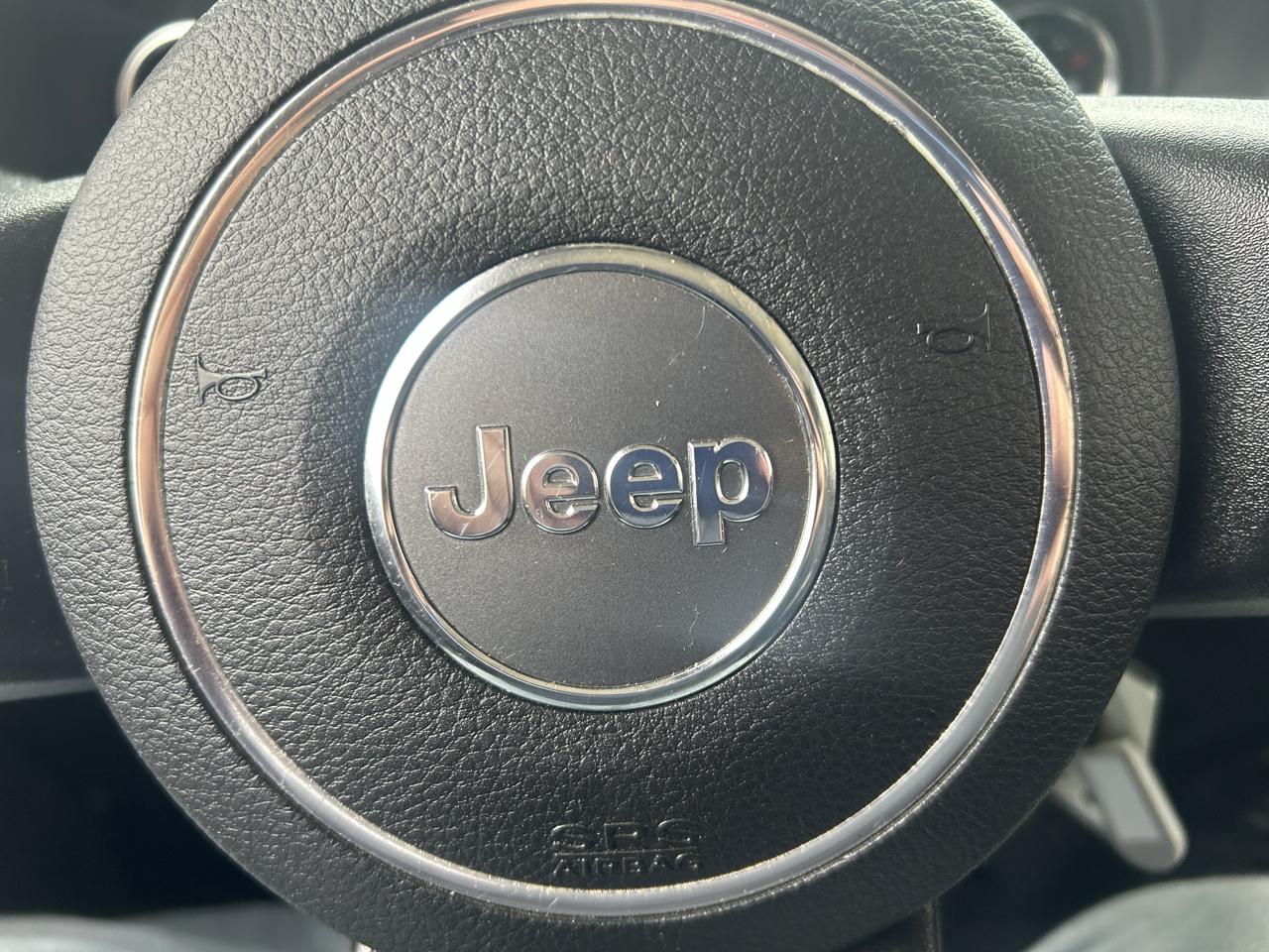 Jeep Wrangler Unlimited 4WD 4dr Sahara 2016