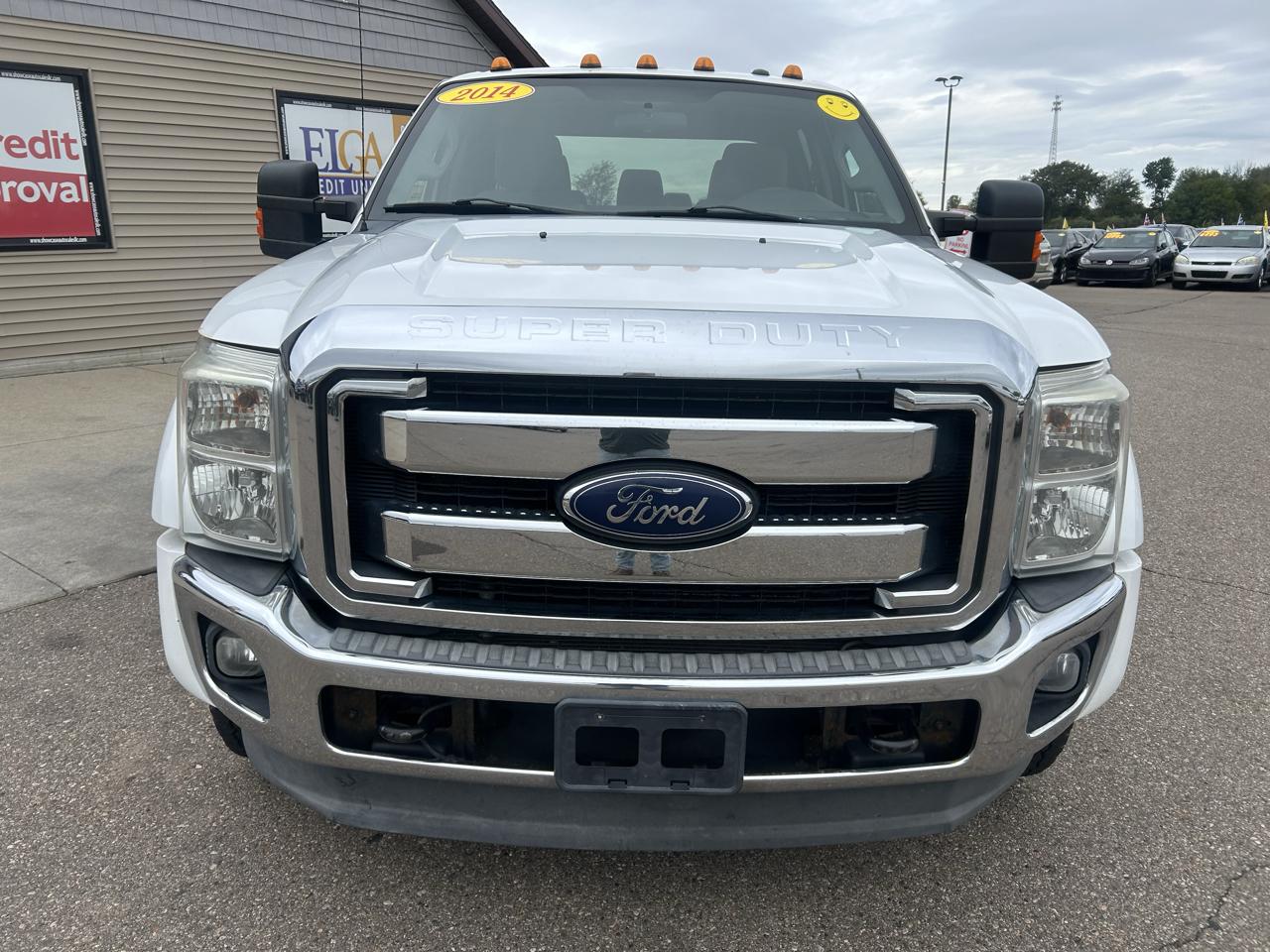 Ford Super Duty F-450 DRW 4WD Crew Cab 172" XLT 2014