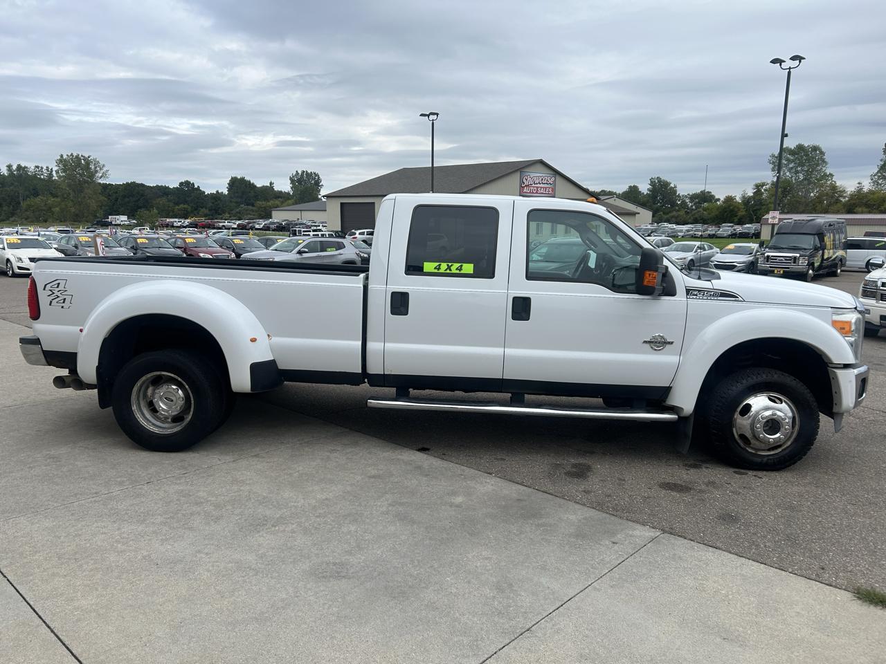 Ford Super Duty F-450 DRW 4WD Crew Cab 172" XLT 2014