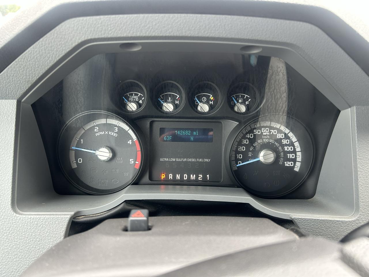 Ford Super Duty F-450 DRW 4WD Crew Cab 172" XLT 2014