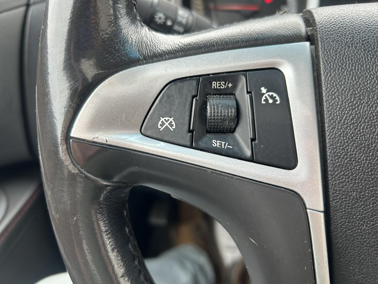 Chevrolet Equinox AWD 4dr LT w/2LT 2011