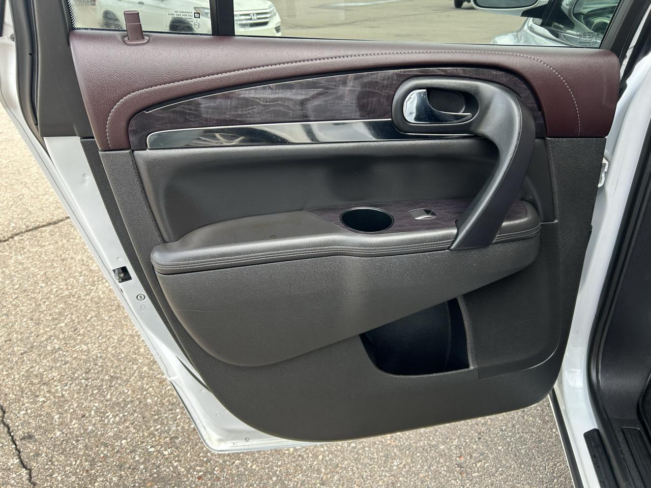 Buick Enclave AWD 4dr Leather 2017