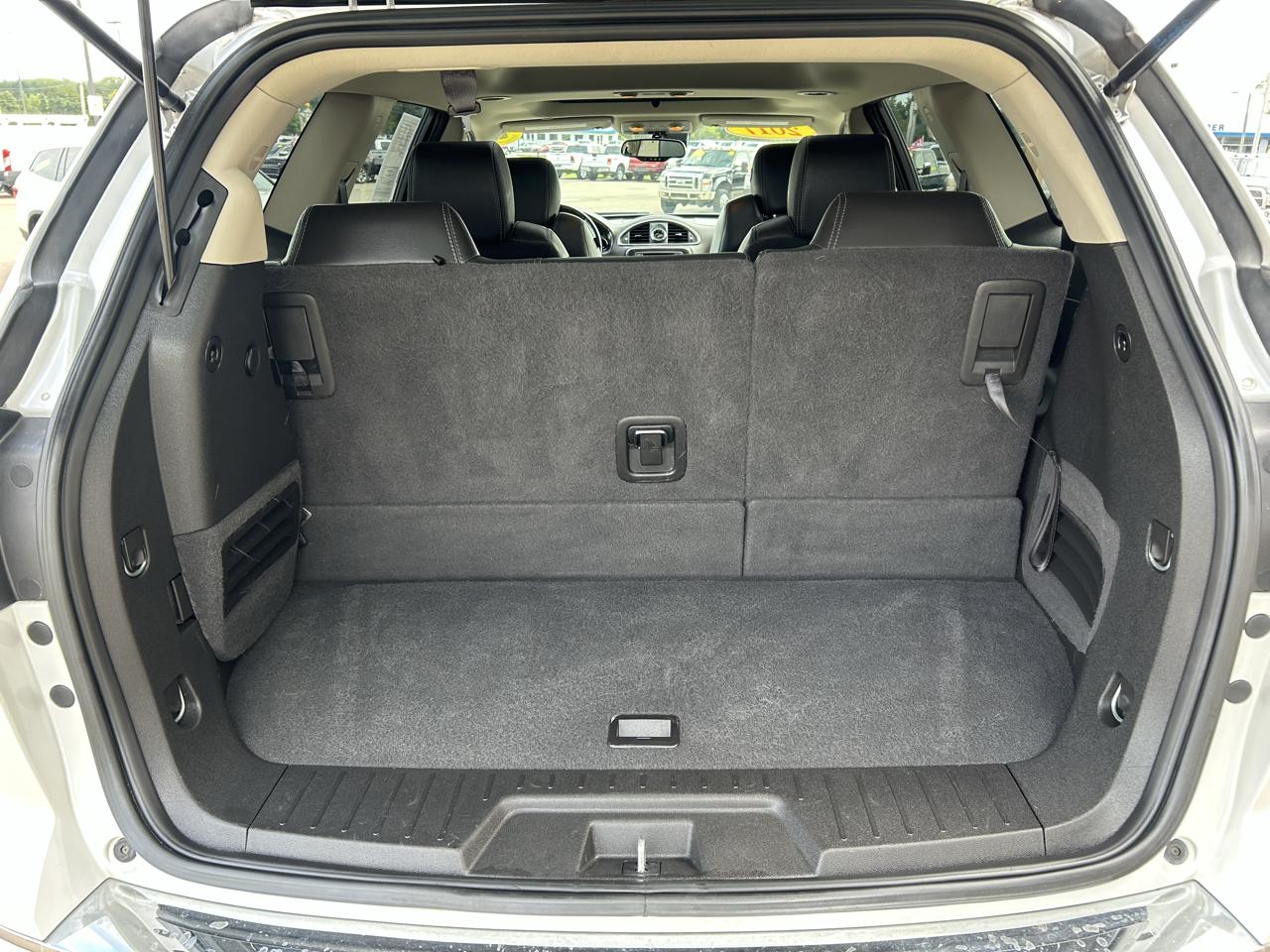 Buick Enclave AWD 4dr Leather 2017