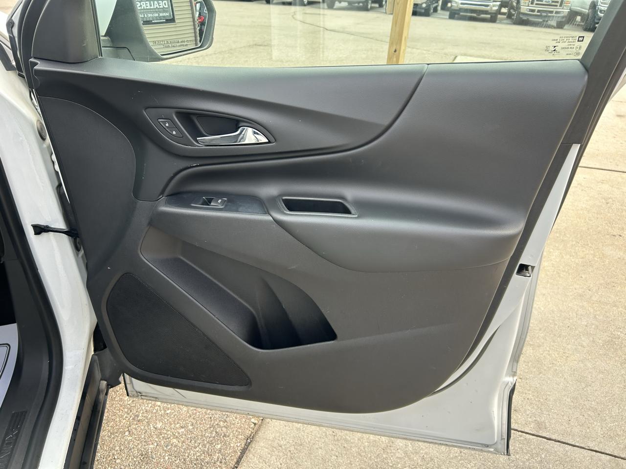 Chevrolet Equinox FWD 4dr LT w/1LT 2018