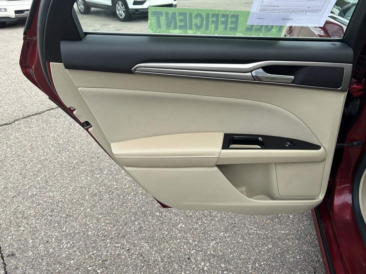 Ford Fusion 4dr Sdn SE FWD 2016