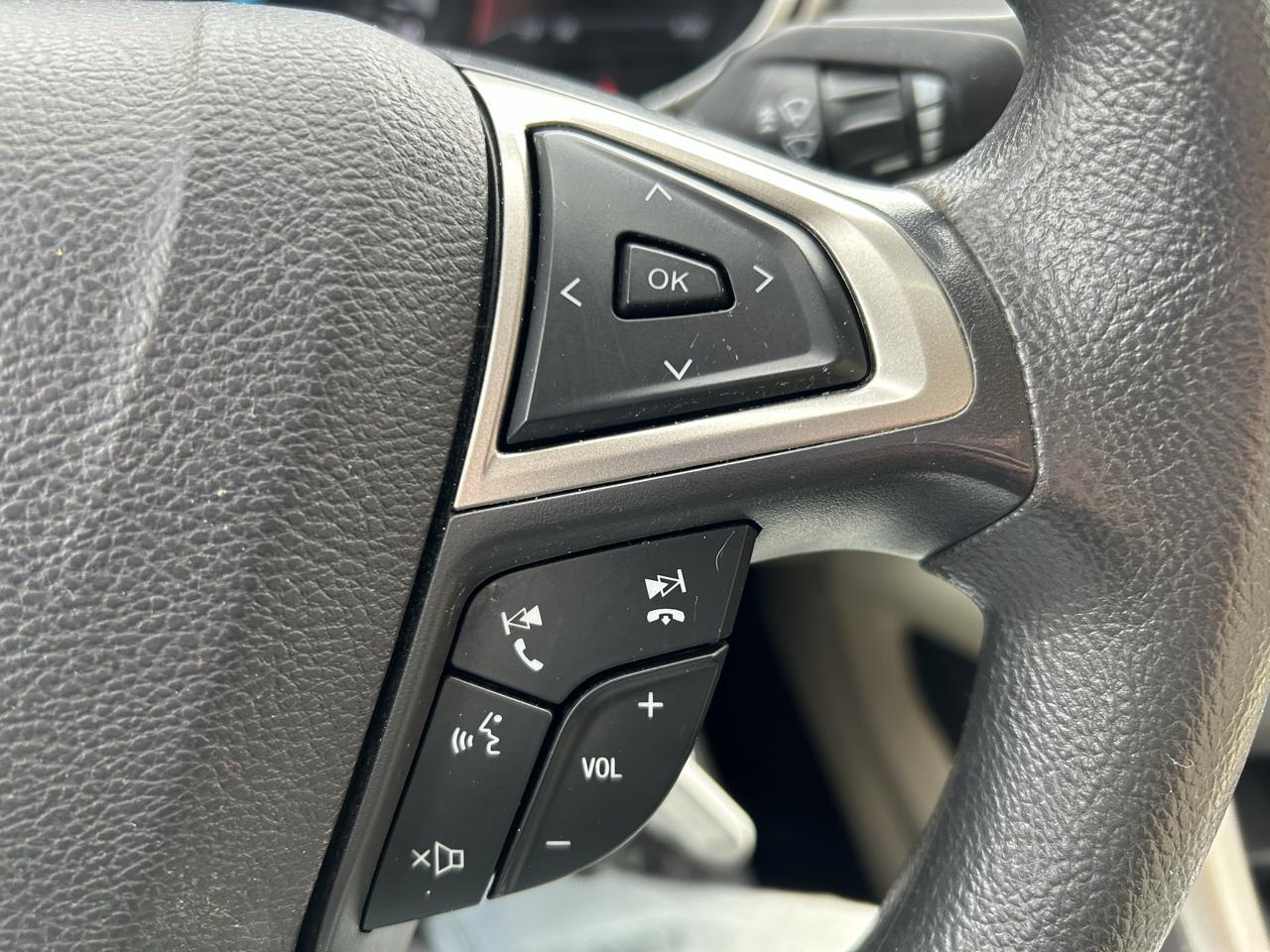 Ford Fusion 4dr Sdn SE FWD 2016