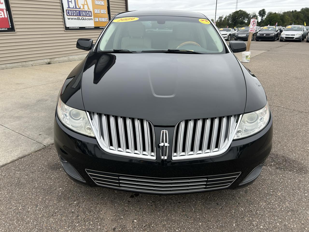 Lincoln MKS 4dr Sdn AWD 2009