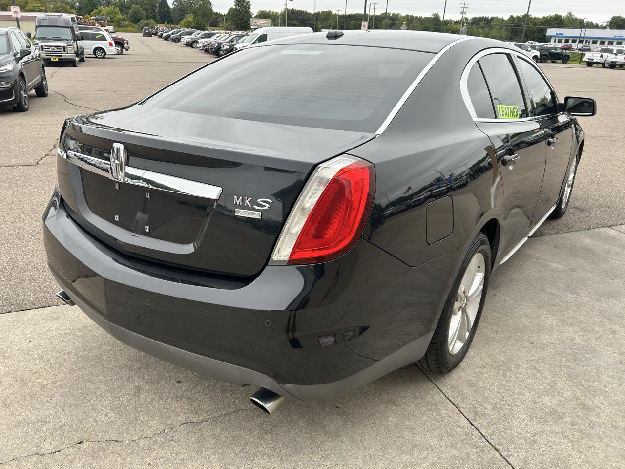 Lincoln MKS 4dr Sdn AWD 2009