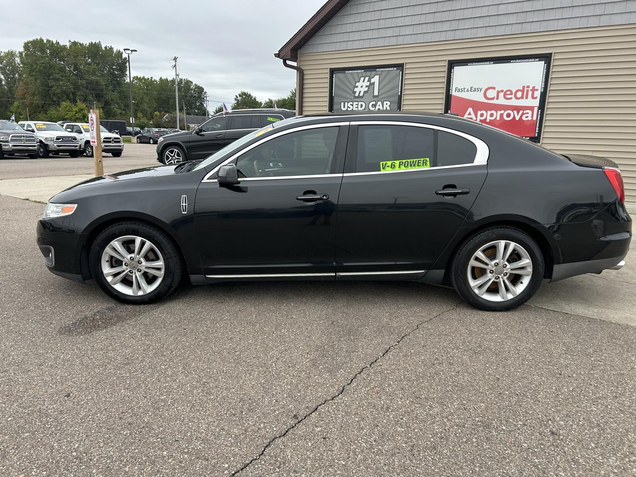 Lincoln MKS 4dr Sdn AWD 2009