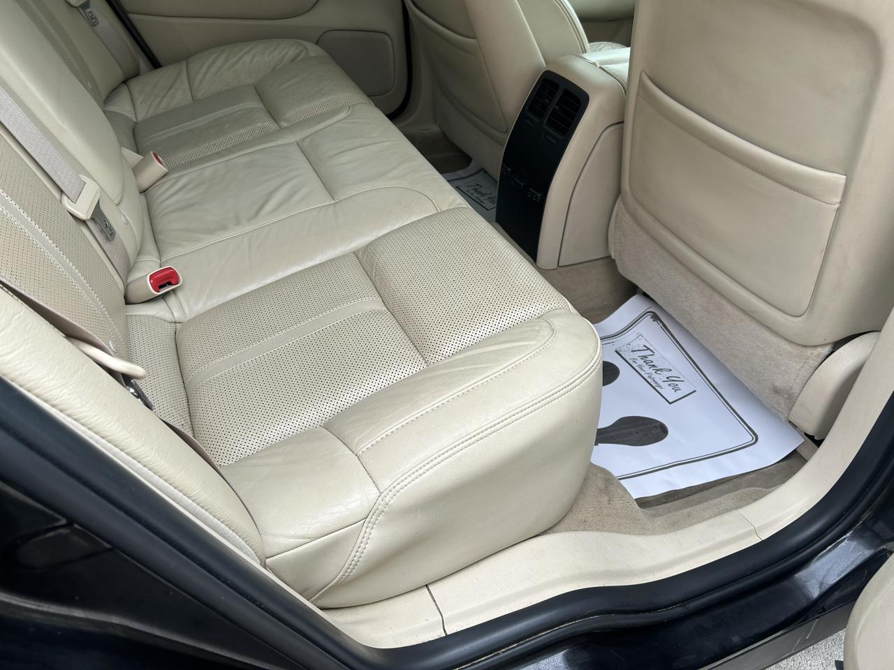 Lincoln MKS 4dr Sdn AWD 2009