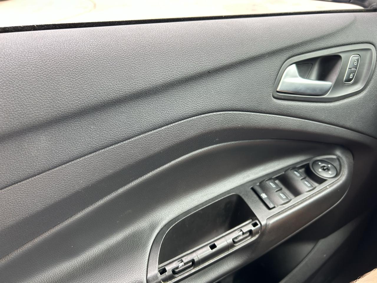 Ford Escape SE 4WD 2017
