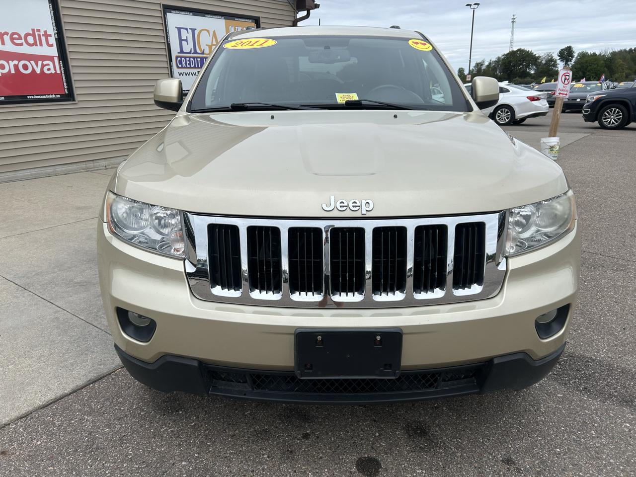 Jeep Grand Cherokee 4WD 4dr Laredo 2011