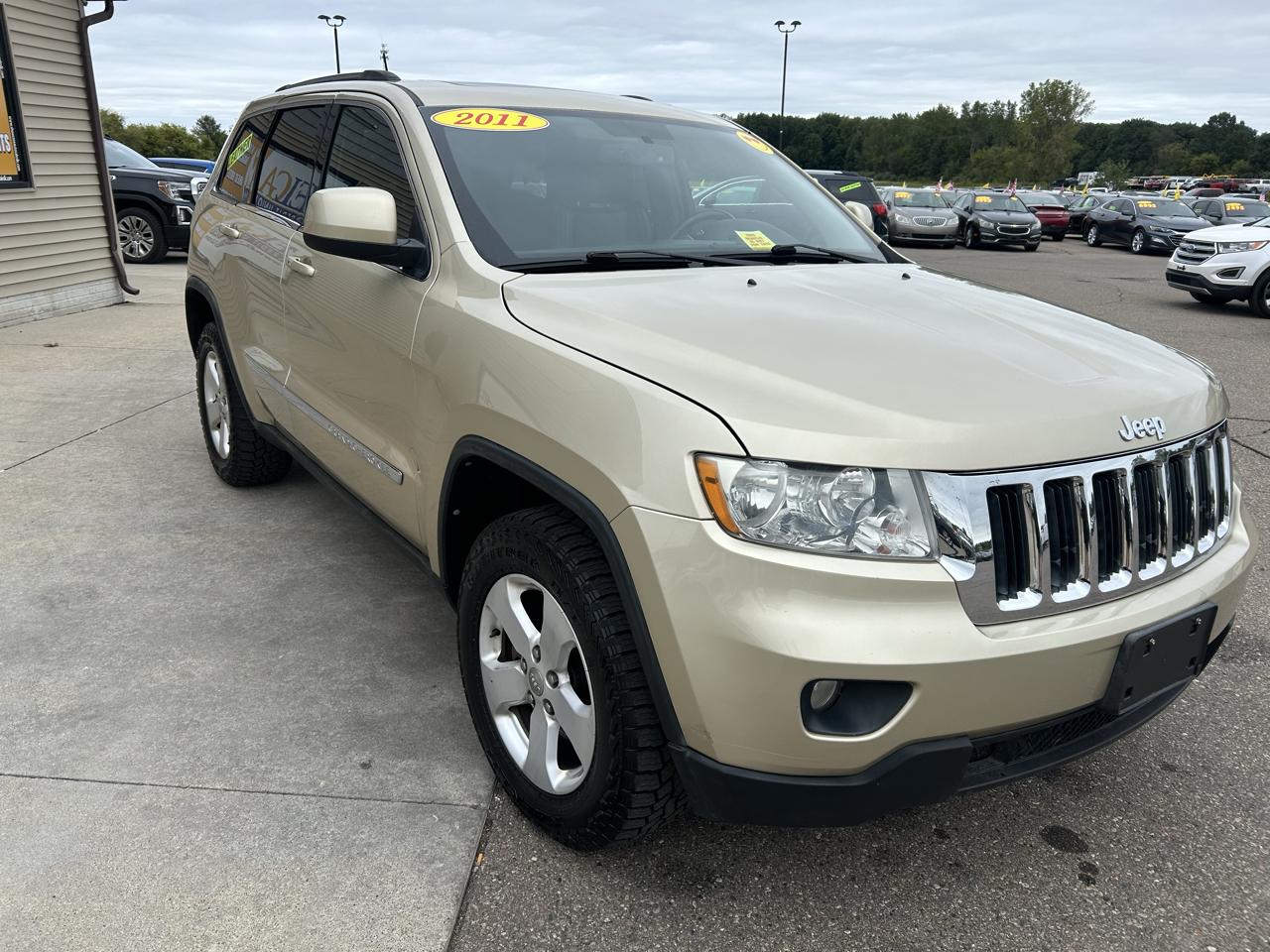 Jeep Grand Cherokee 4WD 4dr Laredo 2011