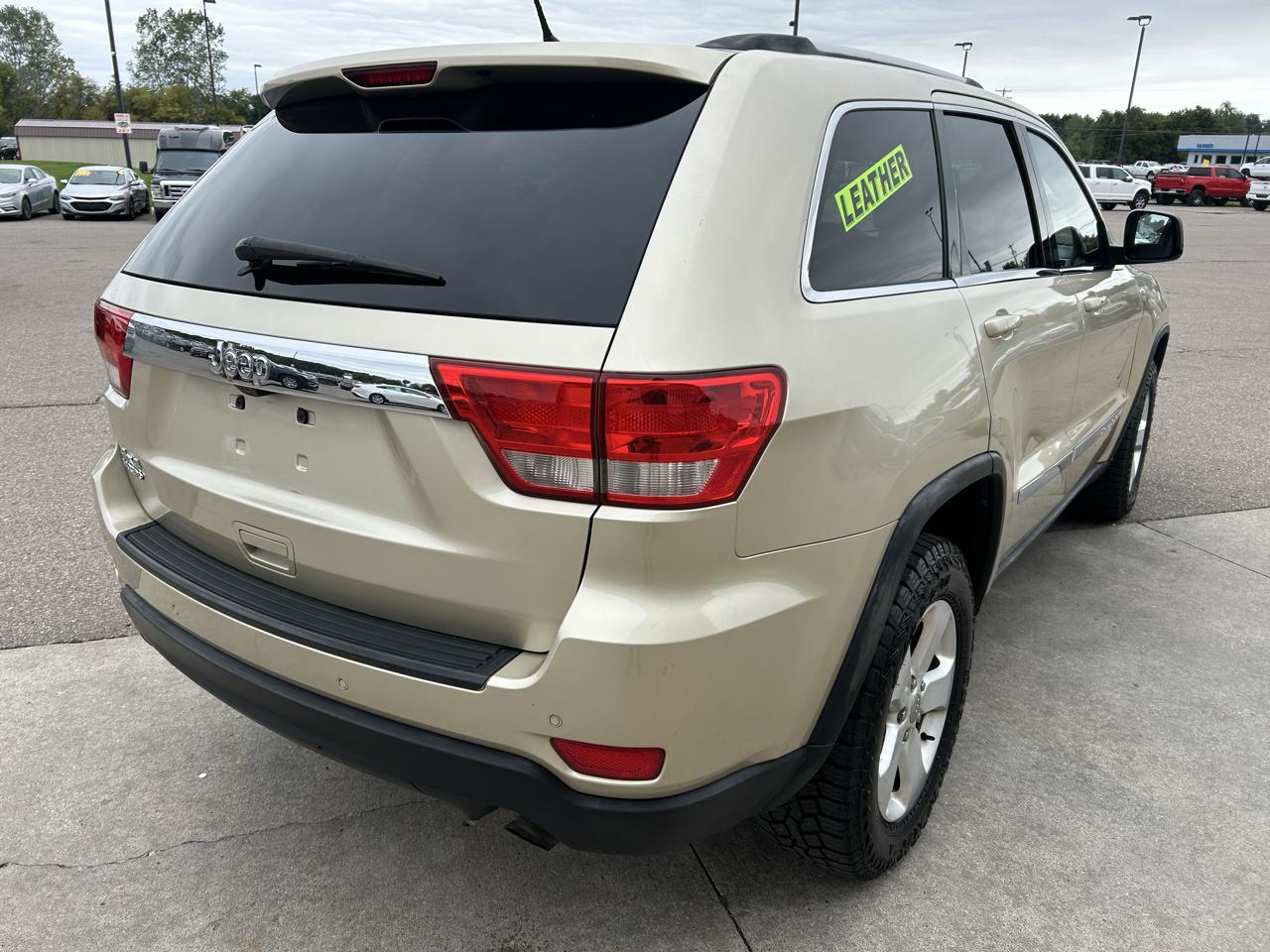 Jeep Grand Cherokee 4WD 4dr Laredo 2011