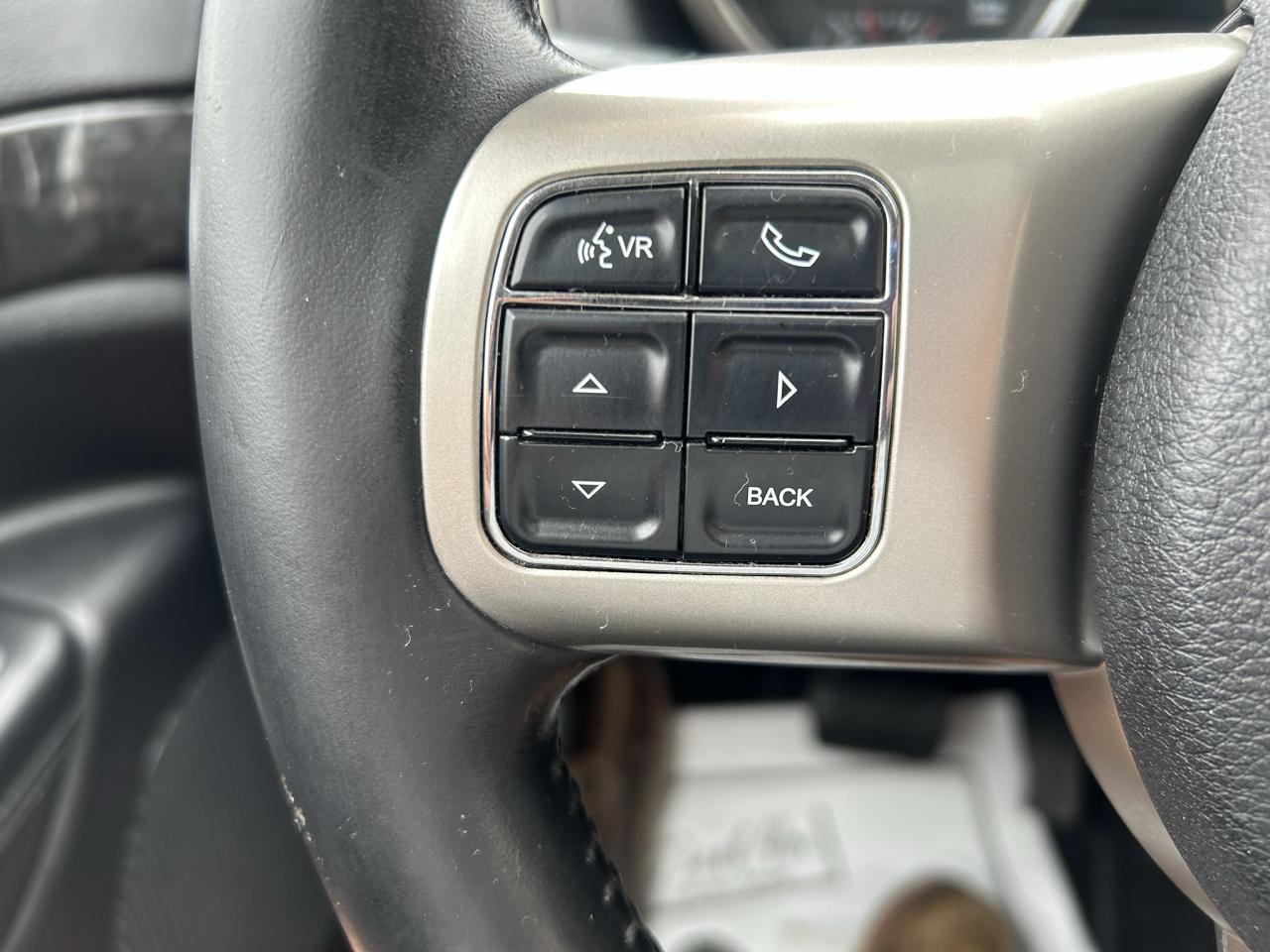 Jeep Grand Cherokee 4WD 4dr Laredo 2011