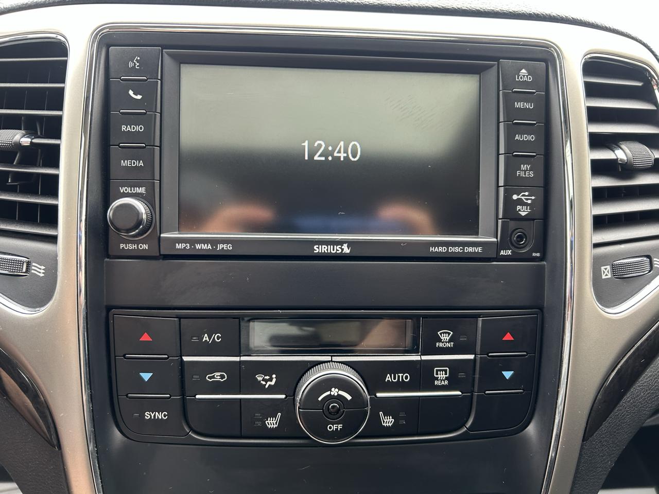 Jeep Grand Cherokee 4WD 4dr Laredo 2011