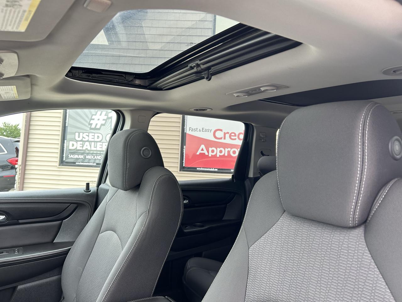 Chevrolet Traverse AWD 4dr LT w/1LT 2015