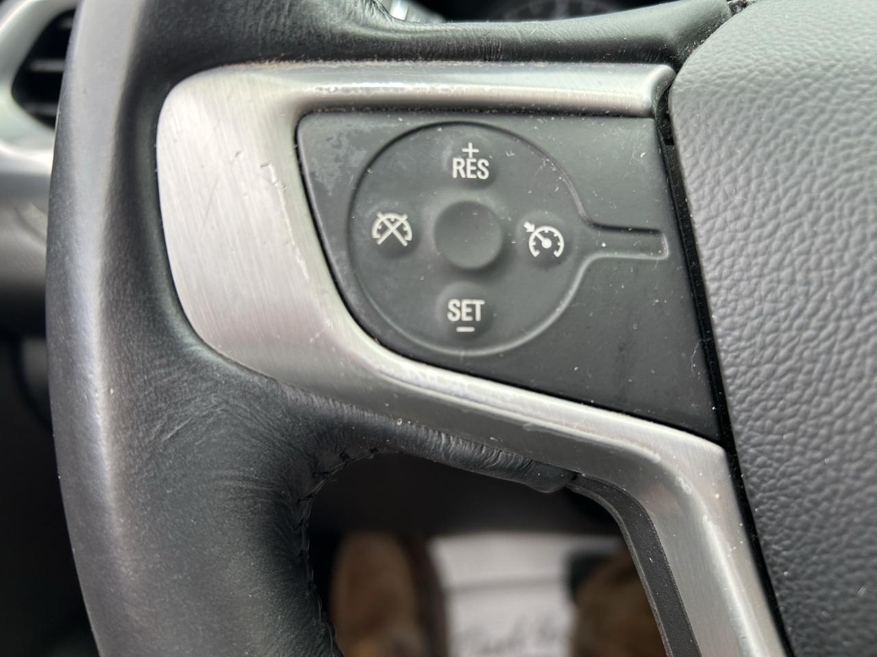 GMC Acadia FWD 4dr SLE w/SLE-2 2017