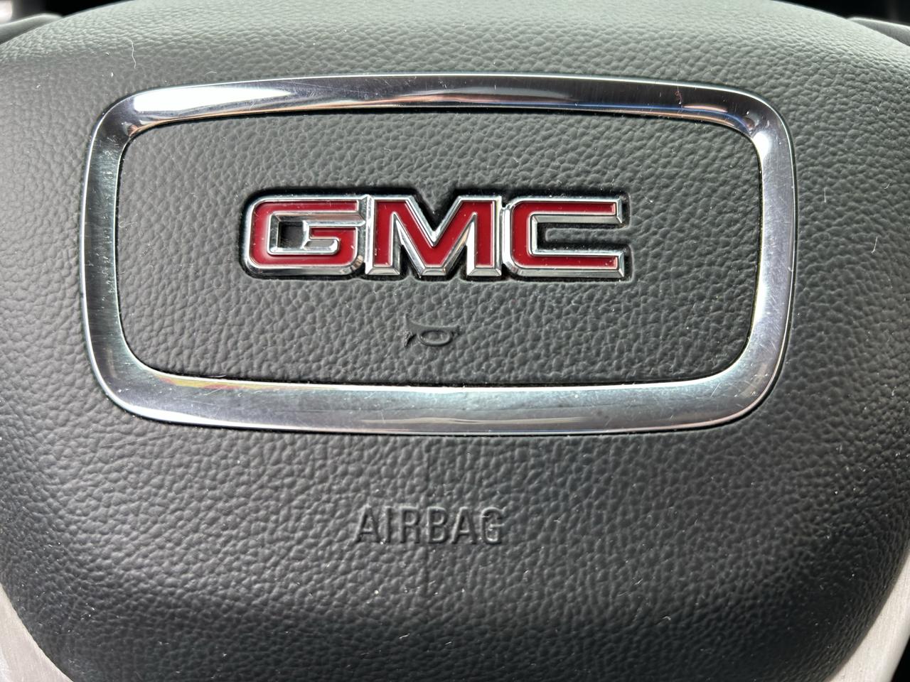 GMC Acadia FWD 4dr SLE w/SLE-2 2017