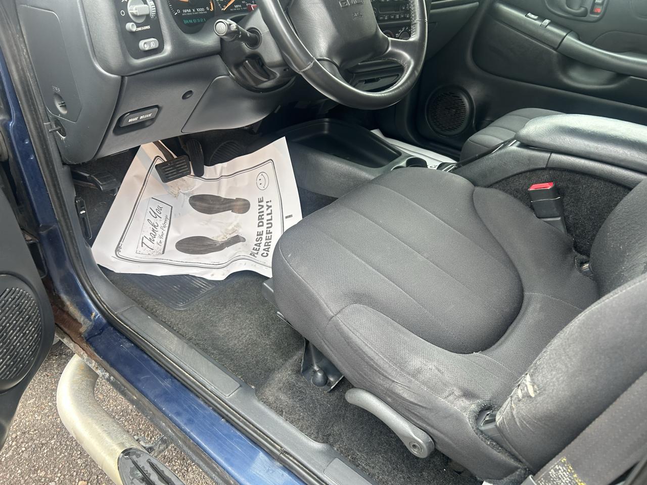 GMC Sonoma Crew Cab 123" WB 4WD SLS 2004