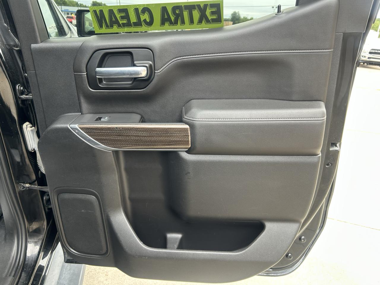 Chevrolet Silverado 1500 4WD Crew Cab 147" RST 2020