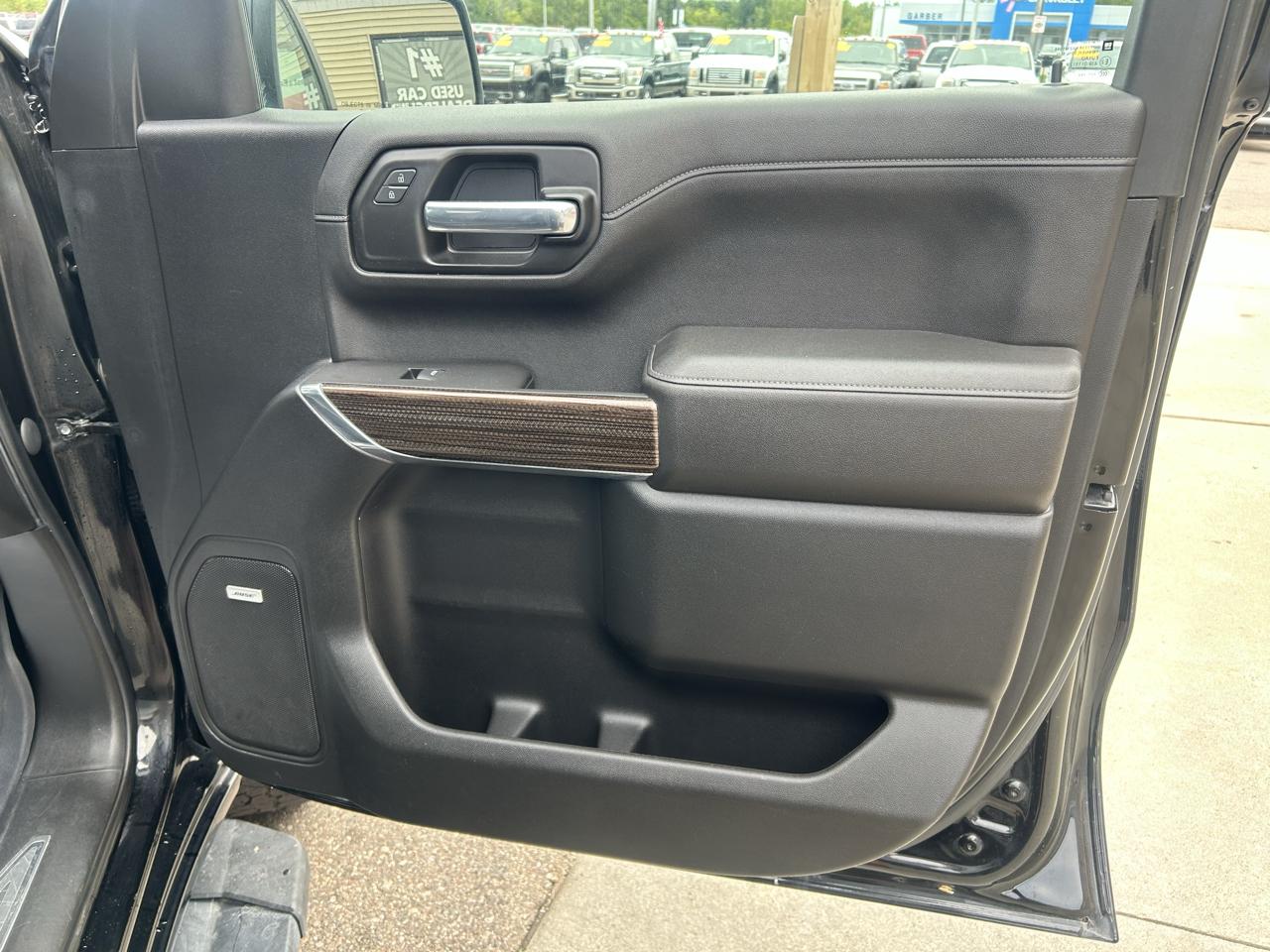 Chevrolet Silverado 1500 4WD Crew Cab 147" RST 2020