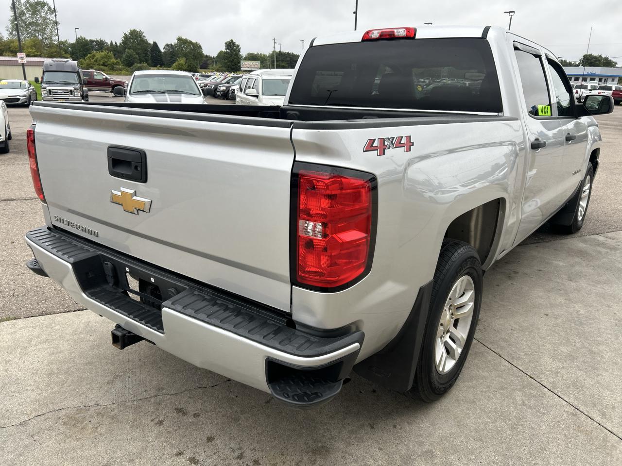 Chevrolet Silverado 1500 4WD Crew Cab 143.5" Custom 2018