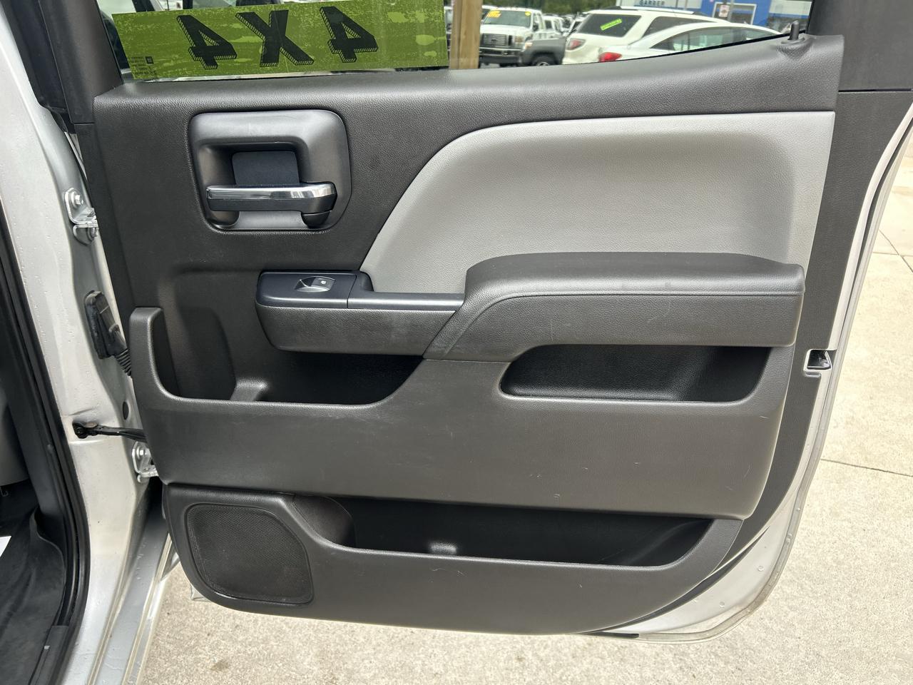 Chevrolet Silverado 1500 4WD Crew Cab 143.5" Custom 2018