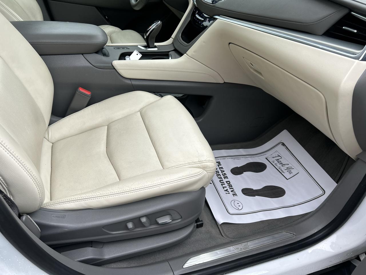 Cadillac XT5 AWD 4dr Luxury 2017