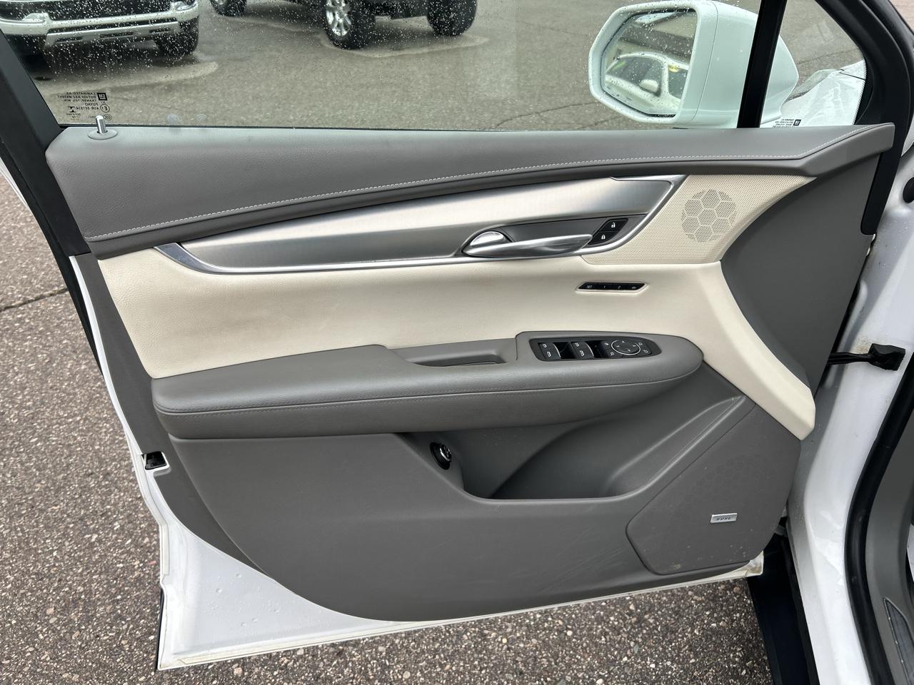 Cadillac XT5 AWD 4dr Luxury 2017