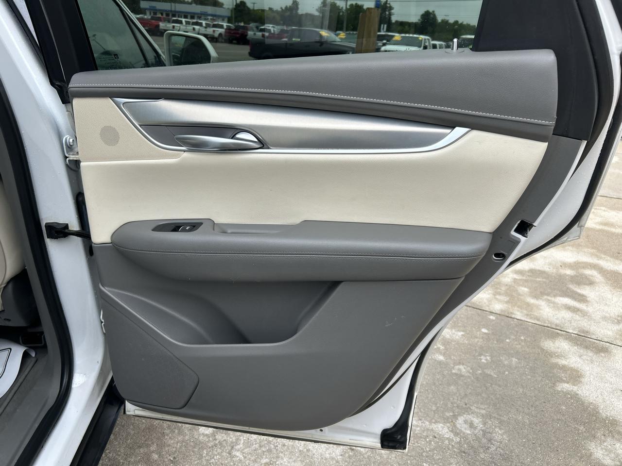 Cadillac XT5 AWD 4dr Luxury 2017