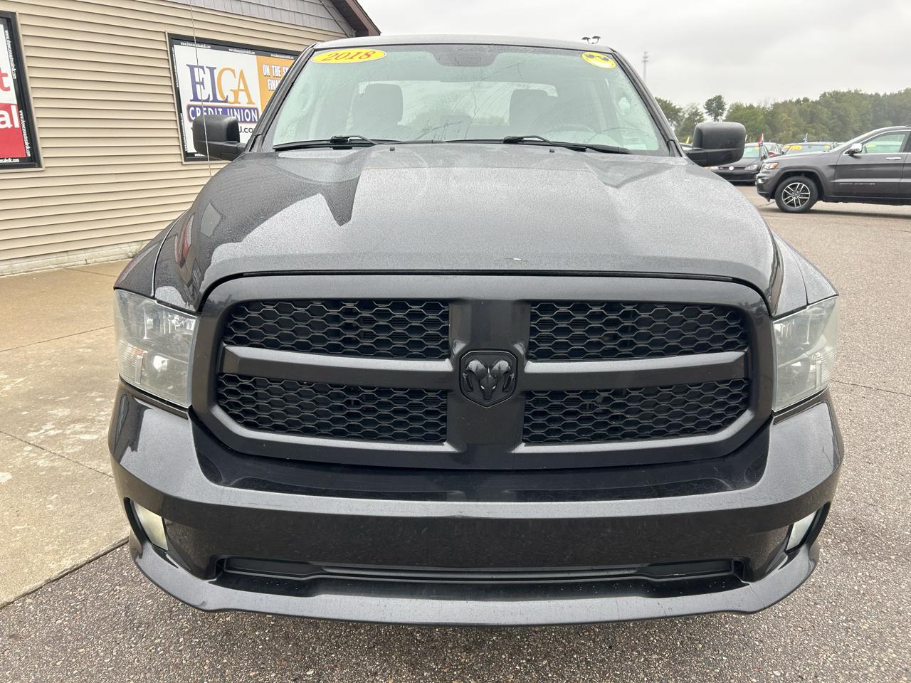 RAM 1500 Express 4x4 Quad Cab 6'4" Box *Ltd Avail* 2018