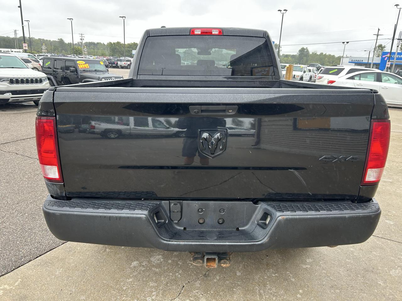 RAM 1500 Express 4x4 Quad Cab 6'4" Box *Ltd Avail* 2018