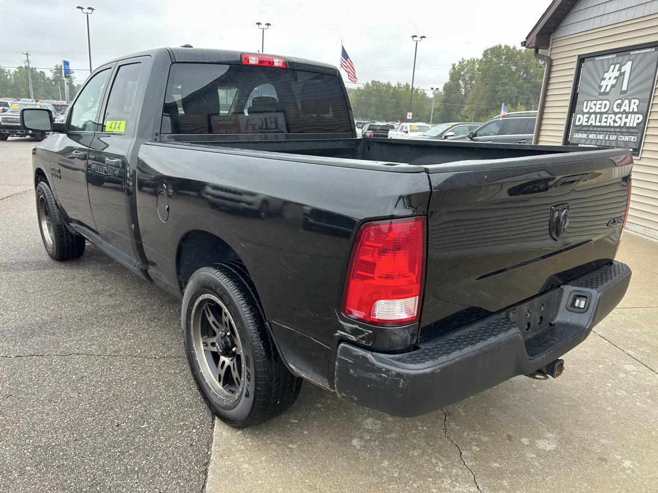 RAM 1500 Express 4x4 Quad Cab 6'4" Box *Ltd Avail* 2018