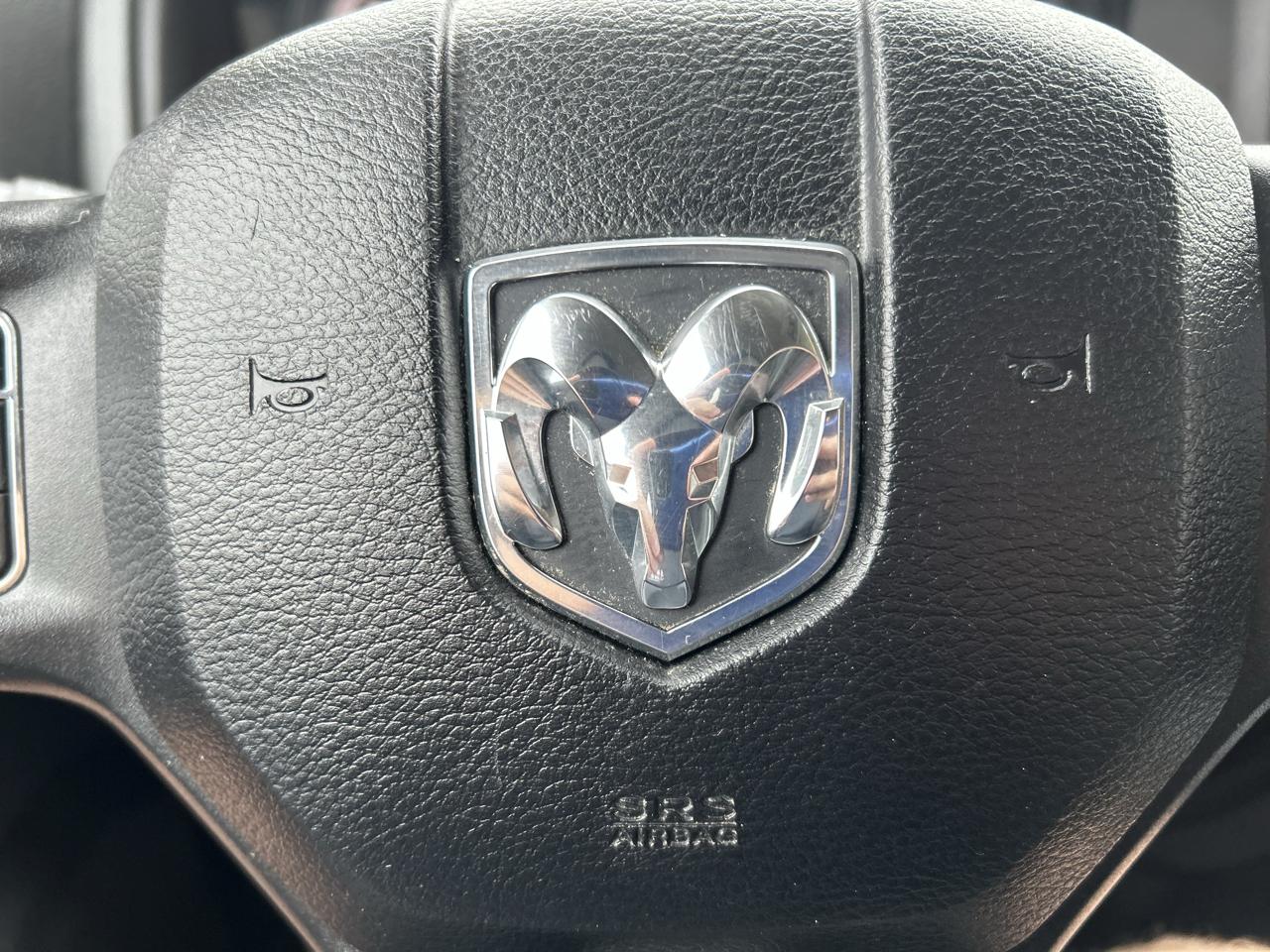 RAM 1500 Express 4x4 Quad Cab 6'4" Box *Ltd Avail* 2018