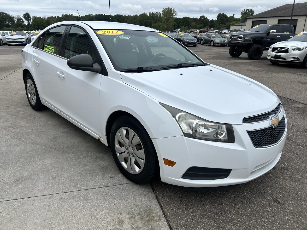 Chevrolet Cruze 4dr Sdn LS 2012