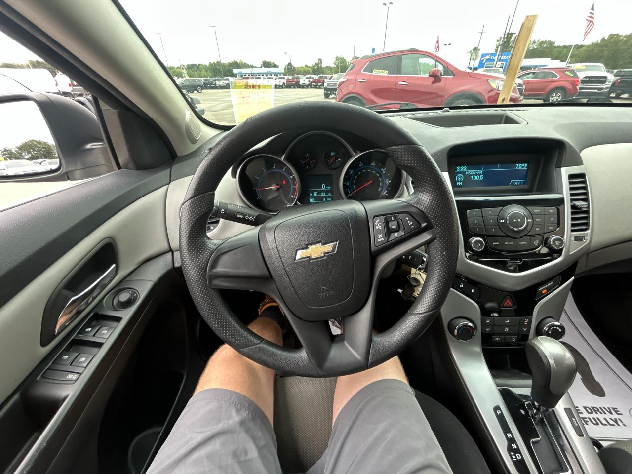 Chevrolet Cruze 4dr Sdn LS 2012